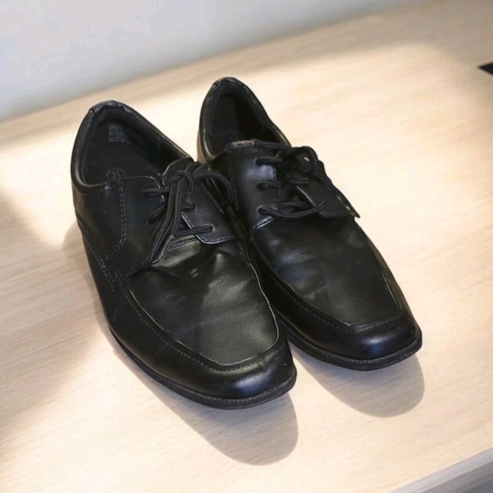 Boys Black Leather Shoes With Laces Size 2.5